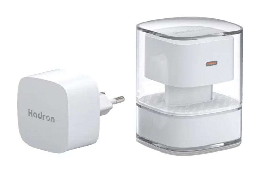 Hadron C1011 25W charger